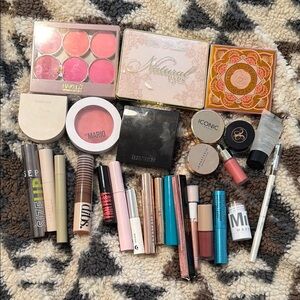Huge makeup lot